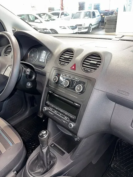 Volkswagen Caddy 2015 photo 3