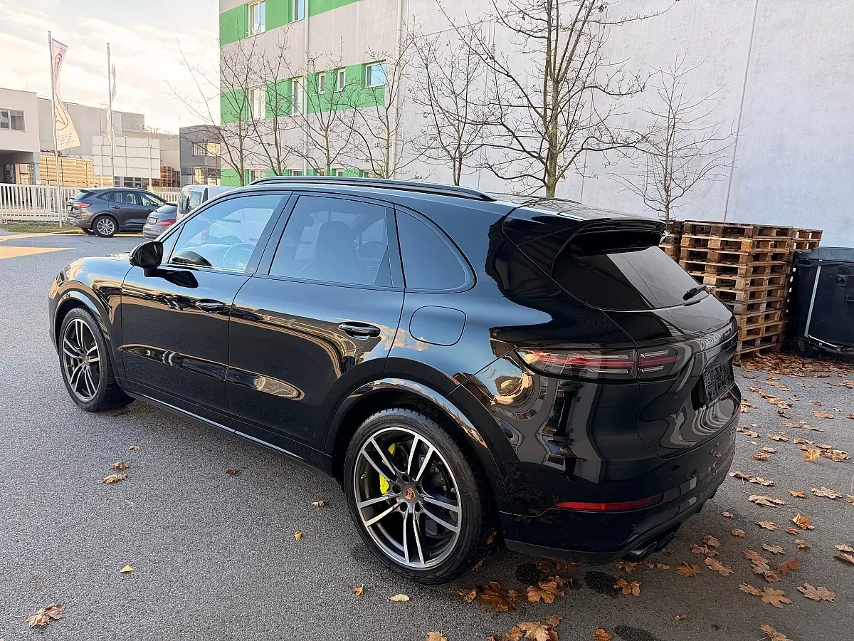 Porsche Cayenne 2022 photo 3