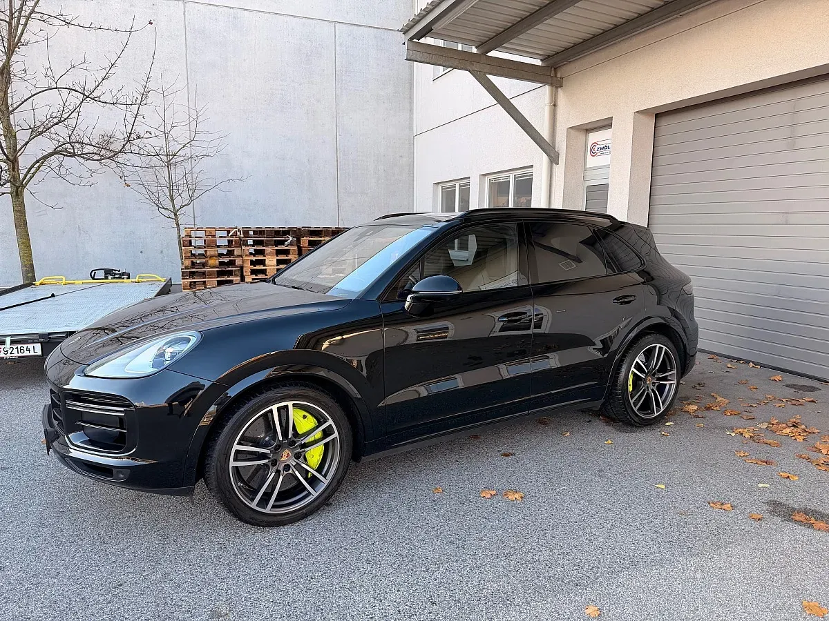 Porsche Cayenne 2022 photo 2
