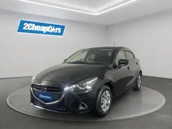 Mazda Demio 2016 photo 2