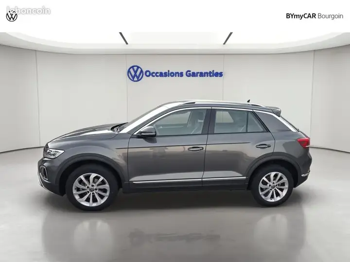 Volkswagen T-Roc 2023 photo 2
