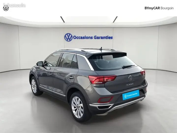 Volkswagen T-Roc 2023 photo 3