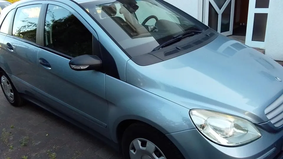 Mercedes-Benz B170