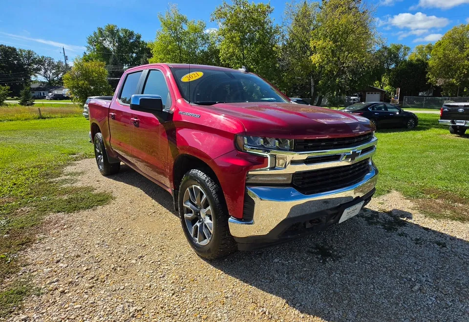 Chevrolet Silverado 1500 2021 photo 2
