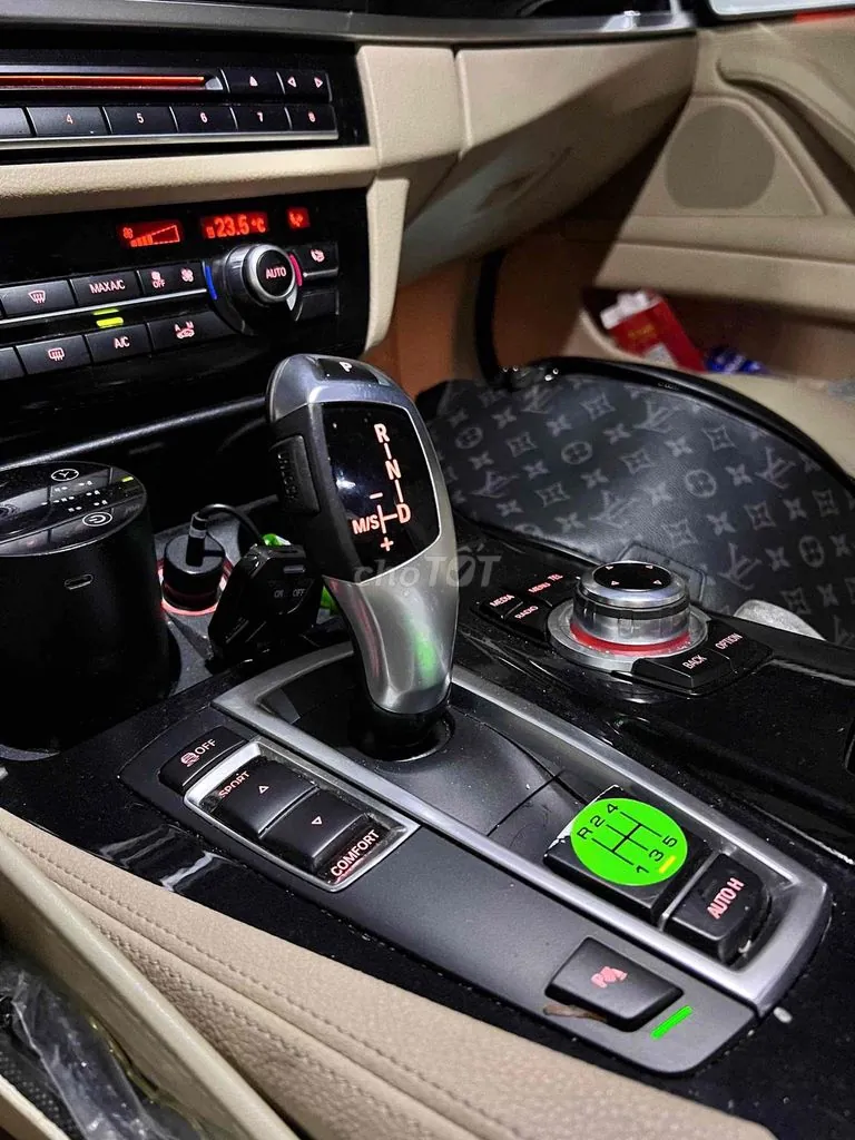BMW 5 Series 2015 photo 5