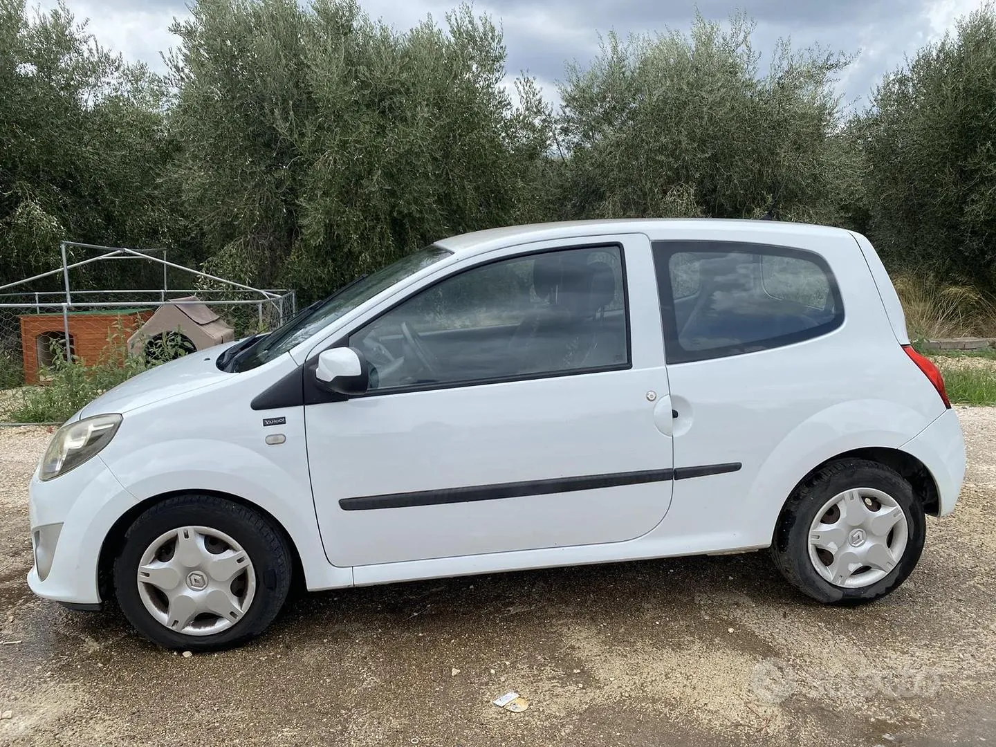 Renault Twingo 2011 photo 2