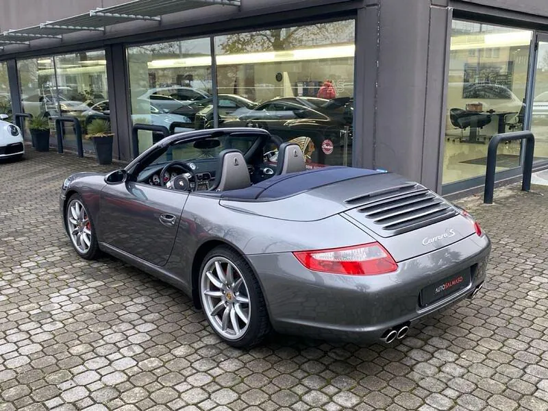 Porsche 911 2007 photo 2