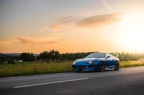 Toyota Supra 1995 photo 2