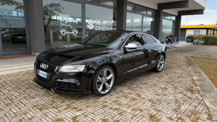 Audi A5 2010 photo 2