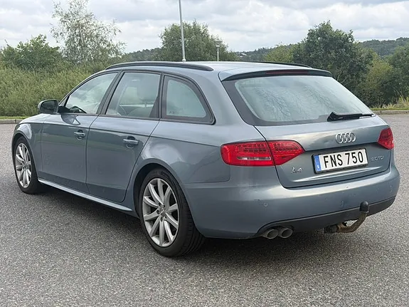 Audi A4 2009 photo 3