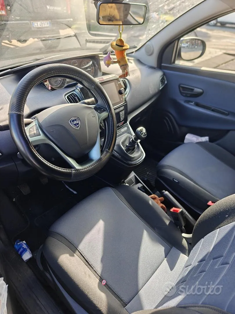 Lancia Ypsilon 2024 photo 4