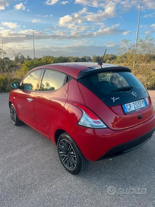 Lancia Ypsilon 2023 photo 2