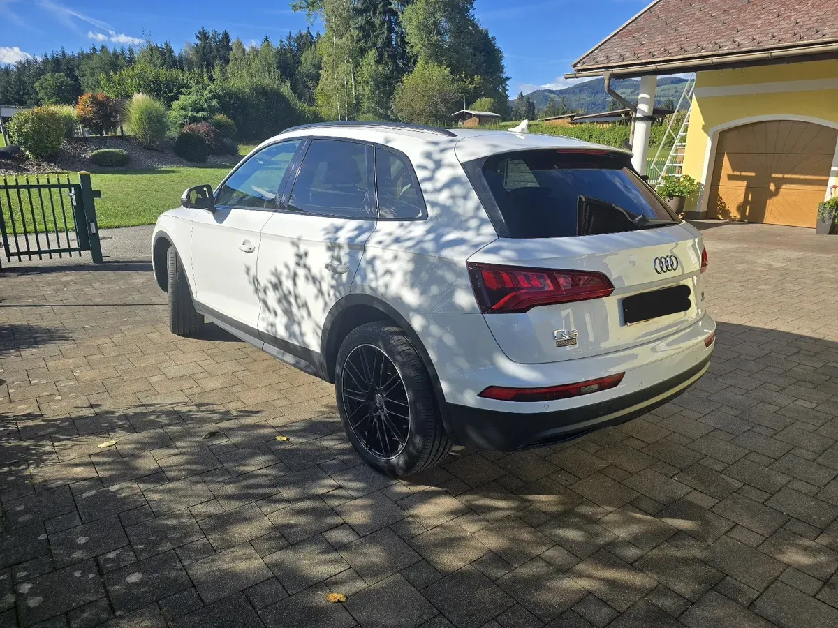 Audi Q5 2017 photo 2