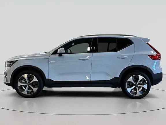 Volvo Xc40 2026 photo 2
