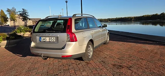 Volvo V50 2009 photo 3