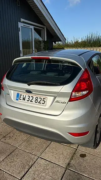 Ford Fiesta 2010 photo 4