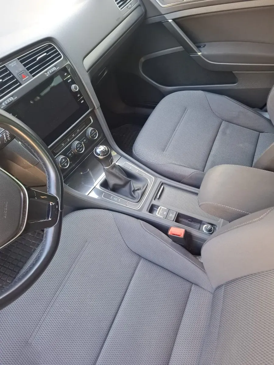 Volkswagen Golf 2018 photo 2