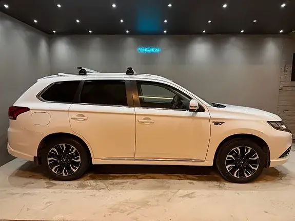 Mitsubishi Outlander 2016 photo 3