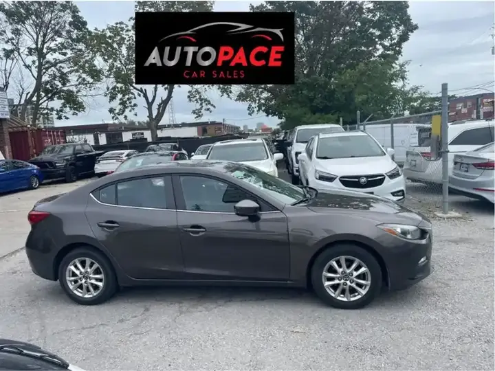 Mazda Mazda3 2014 photo 2