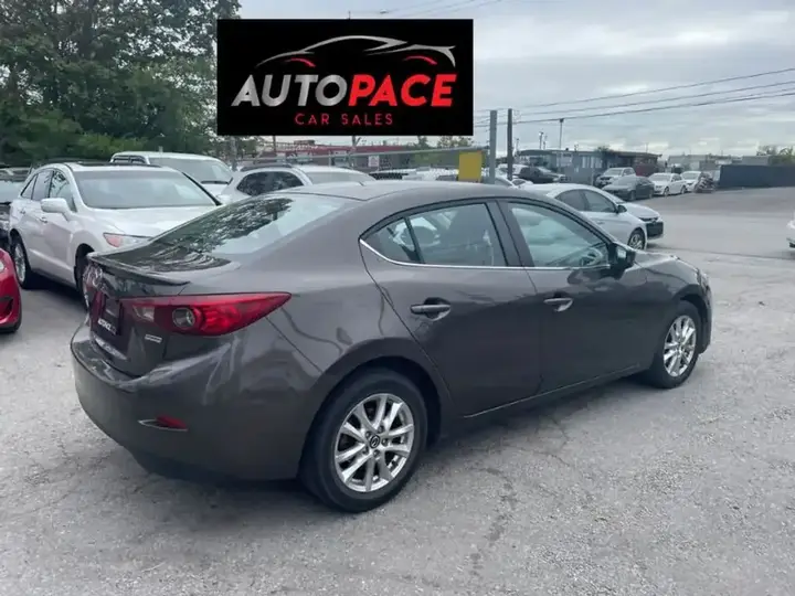 Mazda Mazda3 2014 photo 3