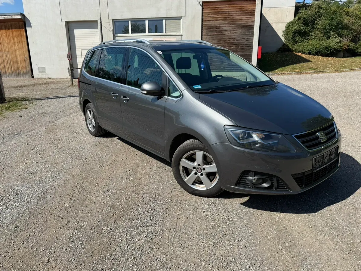 Seat Alhambra 2015 photo 3