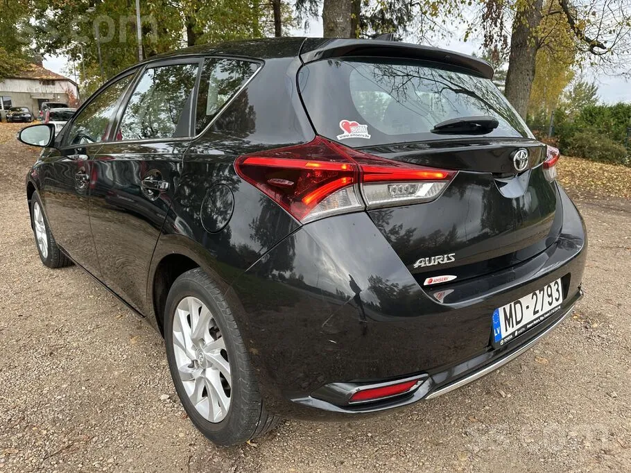 Toyota Auris 2019 photo 3