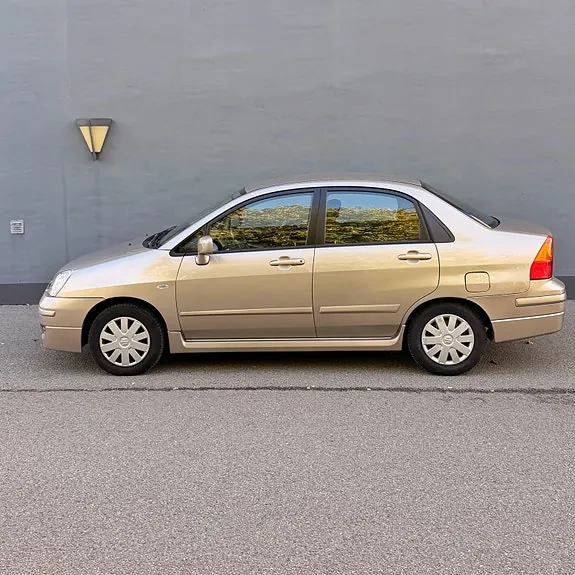 Suzuki Liana 2006 photo 3