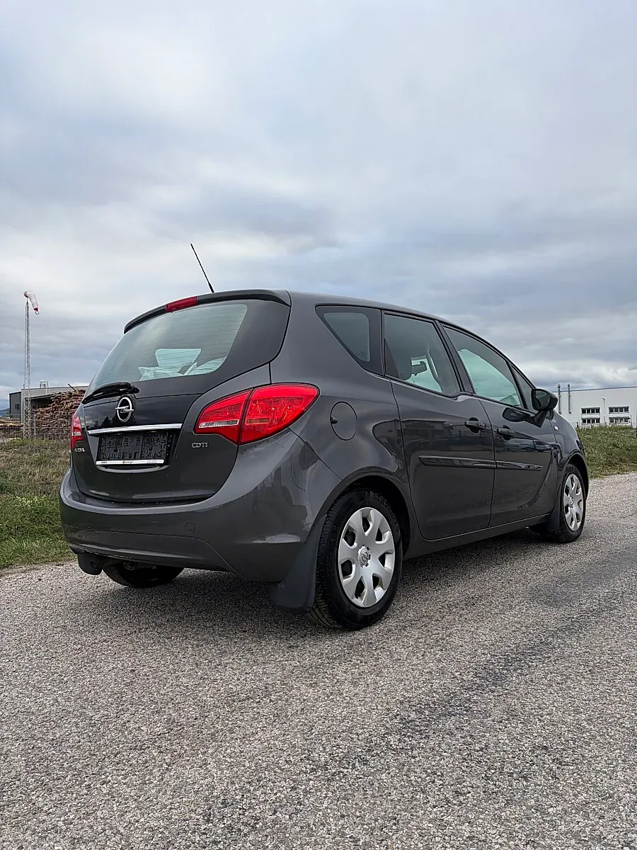 Opel Meriva 2011 photo 2