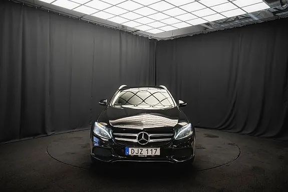 Mercedes-Benz C350 2018 photo 3
