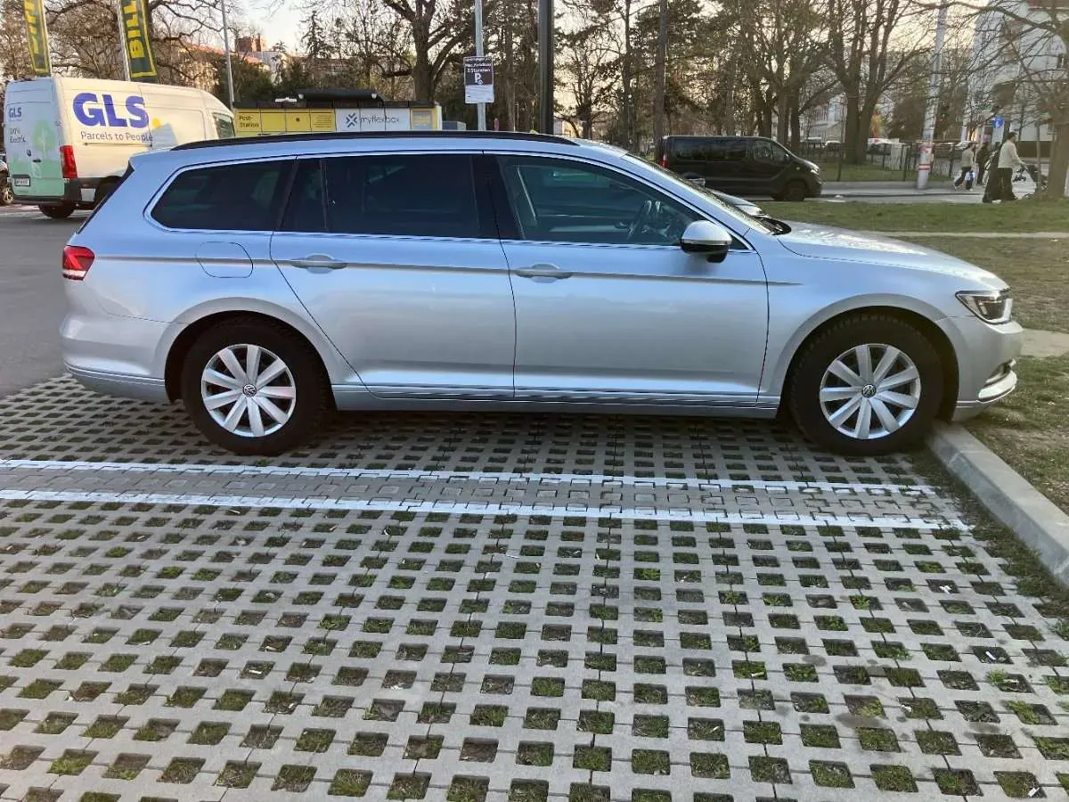 Volkswagen Passat 2019 photo 3