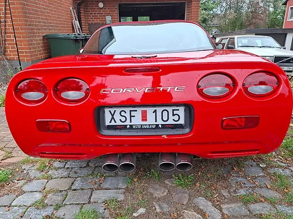 Chevrolet Corvette 2000 photo 2