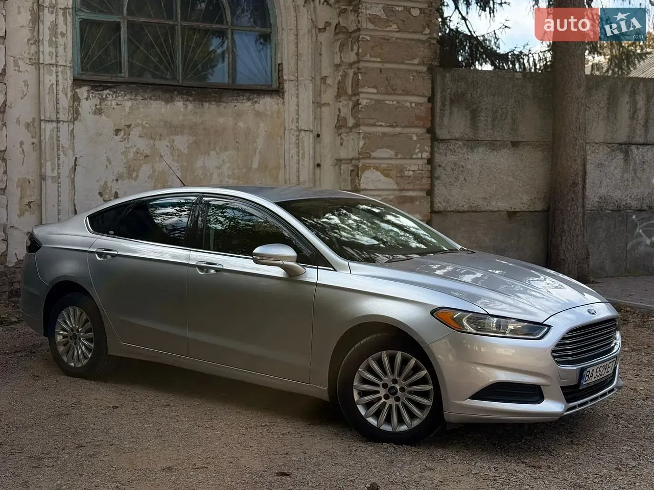 Ford Fusion 2014 photo 2