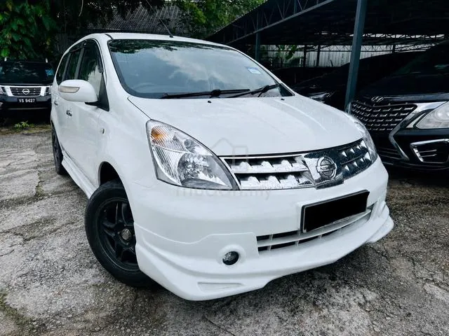 Nissan Grand Livina