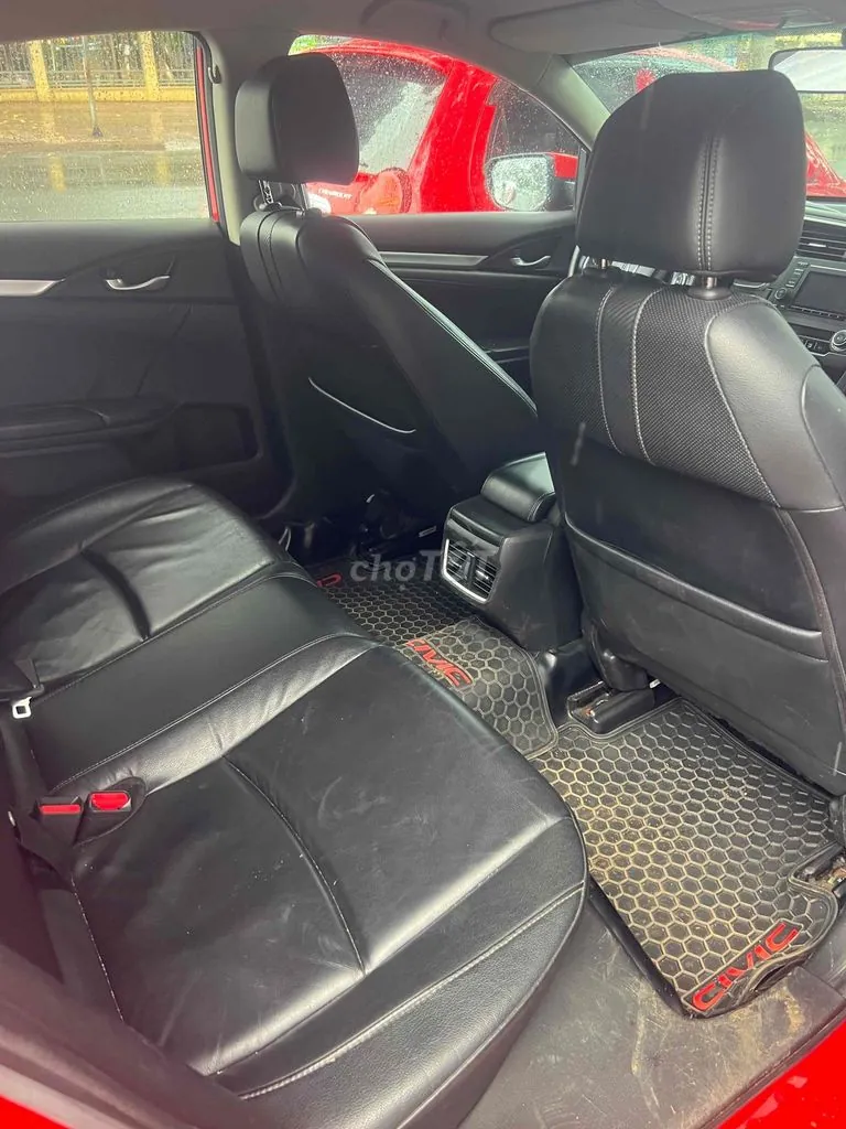 Honda Civic 2018 photo 3