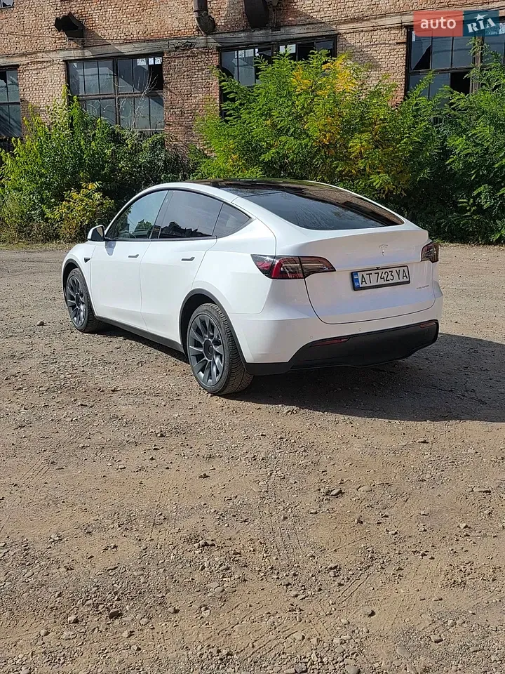 Tesla Model Y 2022 photo 4