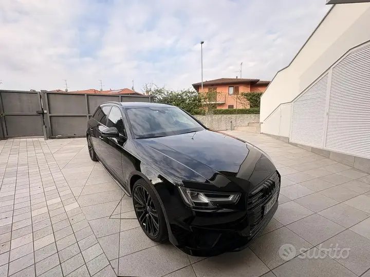 Audi A4 2019 photo 2