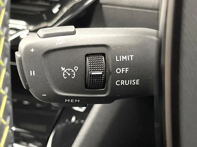 Peugeot 2008 2021 photo 5