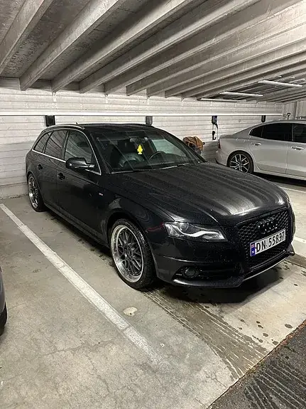 Audi A4 2010 photo 5