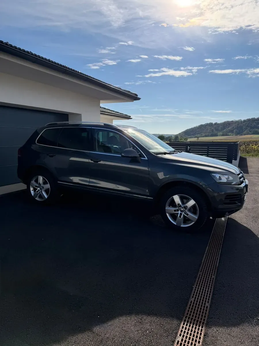Volkswagen Touareg 2011 photo 3
