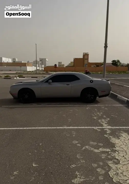 Dodge Challenger 2018 photo 2