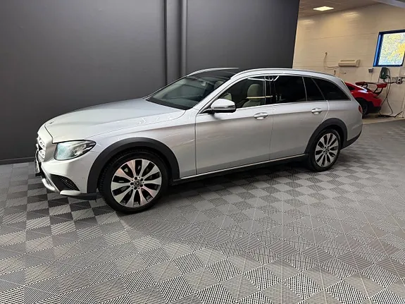 Mercedes-Benz E220 D
