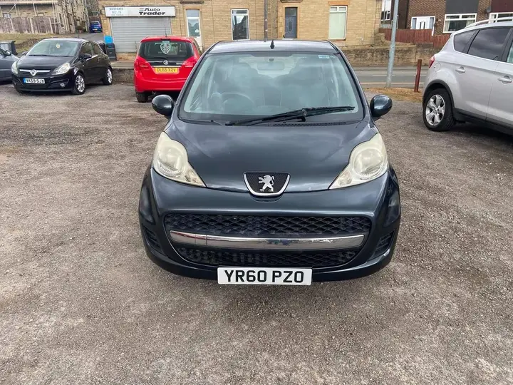 Peugeot 107 2010 photo 2
