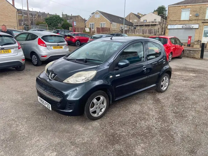 Peugeot 107 2010 photo 3