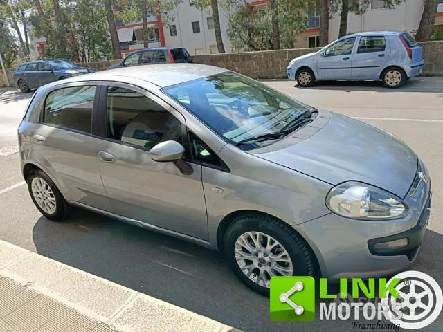 Fiat Punto Evo 2011 photo 2
