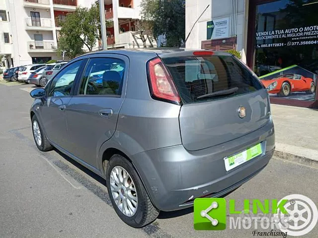 Fiat Punto Evo 2011 photo 3