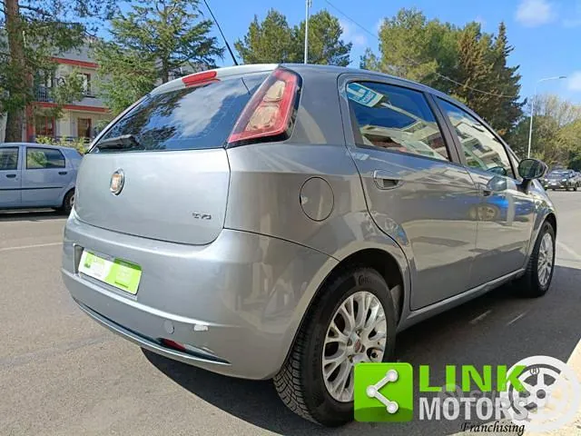 Fiat Punto Evo 2011 photo 4