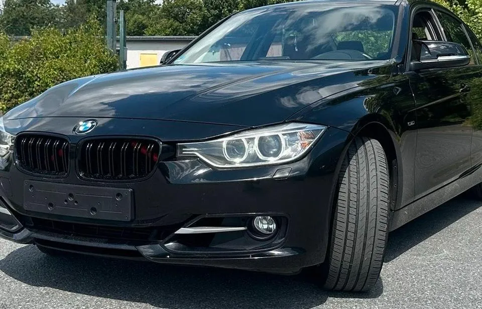 BMW 320