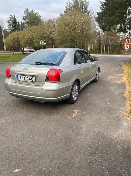 Toyota Avensis 2006 photo 4