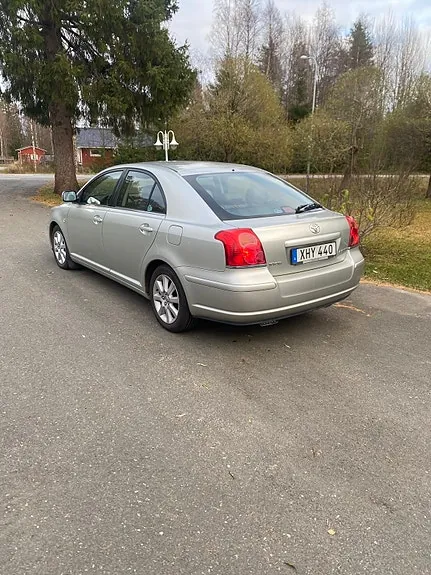Toyota Avensis 2006 photo 3