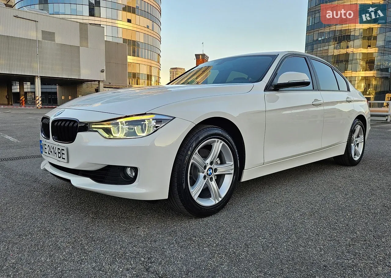 BMW 3 Series 2013 photo 3
